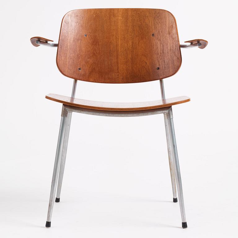 Børge Mogensen, a teak desk and chair, Søborgs Møbelfabrik, Danmark 1950s.