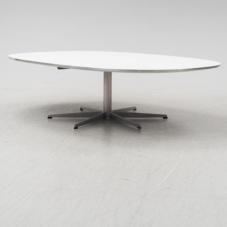 Bruno Mathsson & Piet Hein and Arne Jacobsen, a 'Superellips' coffee table, Fritz Hansen, Denmark, 1975.