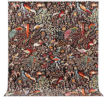 A Khorjin carpet, c. 295 x 248 cm.