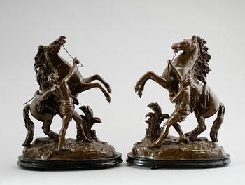 FIGURER, 1 par, kopior av Marlyhästarna, metall, 1900-talets första hälft.
