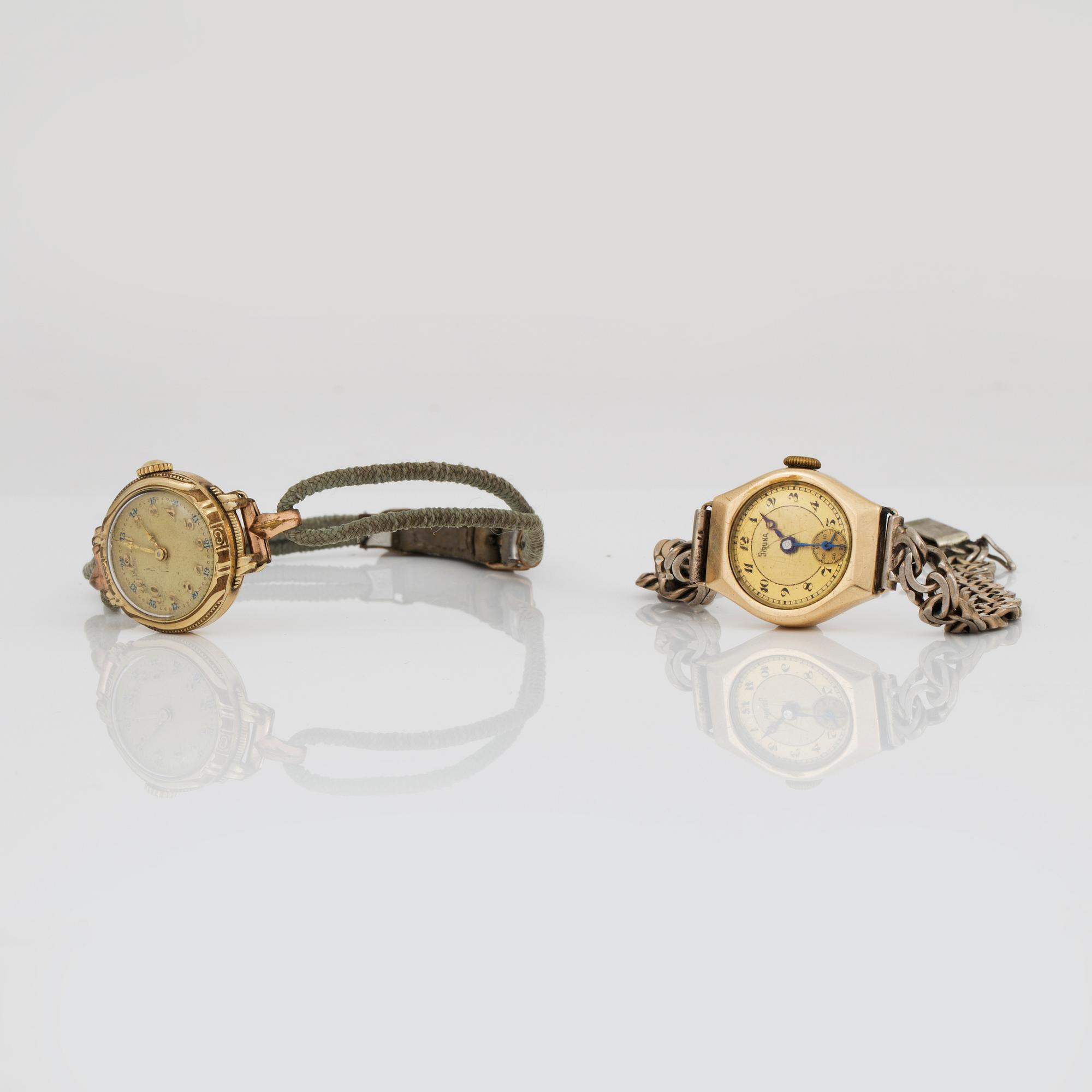 ARMBANDSUR, dam, 2 st, 1900-talets mitt, förgyllt silver och silver.