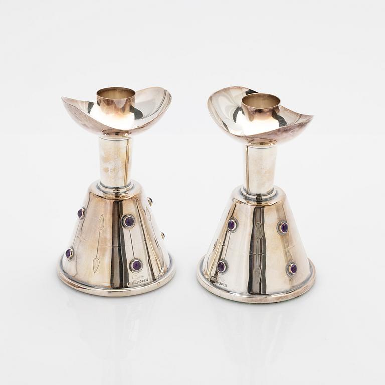 Tage Göthlin, candlesticks, a pair, silver with amethysts, Tesi, Gothenburg, 1960.