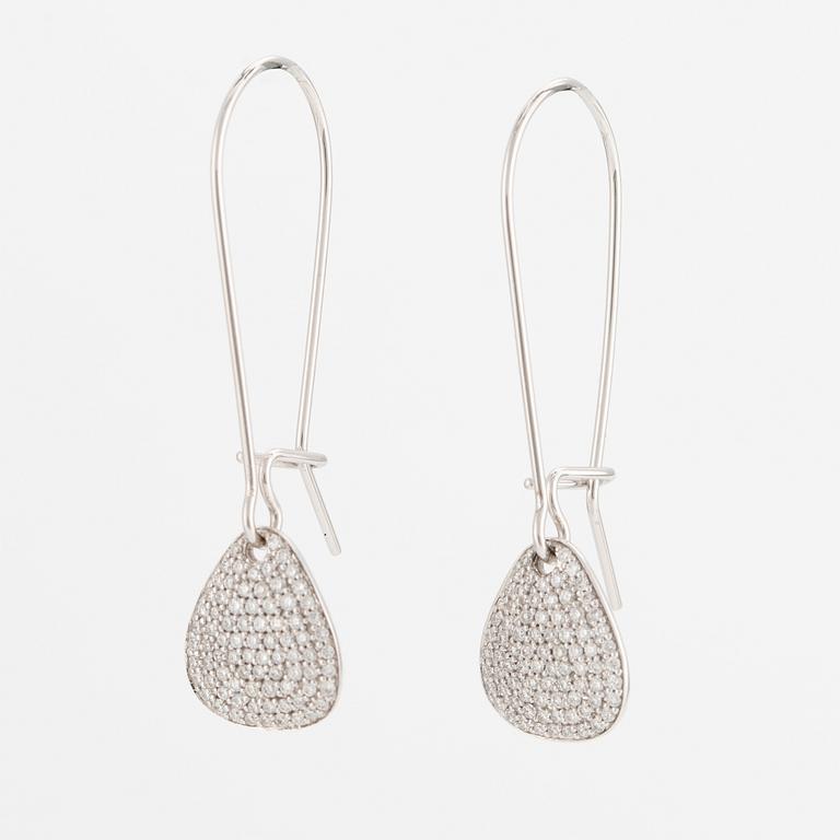 Efva Attling, earrings, a pair, "Little Rose Petal & Stars Earrings", 18K white gold with diamonds.