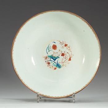 BÅLSKÅL, vapenporslin, Qingdynastin, Qianlong (1736-1795).