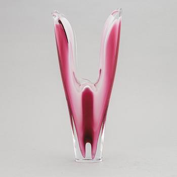 Paul Kedelv, vaser/skulpturer, 4 st, glas. Flygsfors Glasbruk.