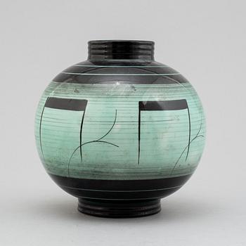 ILSE CLAESSON,  a creamware vase, Rörstrand 1930s.