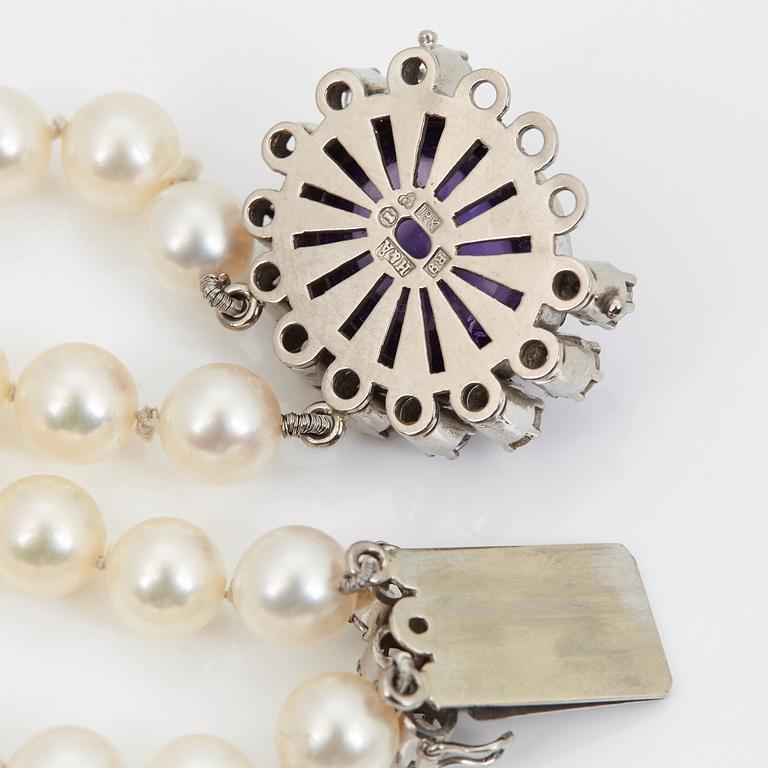 PÄRLCOLLIER.