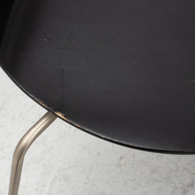 Arne Jacobsen,  four 'Ant', Fritz Hansen.