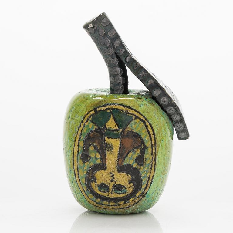 Birger Kaipiainen, a stoneware sculpture signed BK.