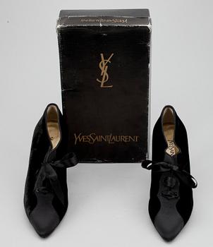 SKOR, Yves Saint Laurent.