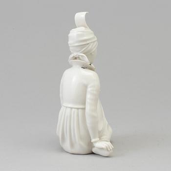 FIGURIN, porslin, "Flickan från Island". Arno Malinowski, Royal Copenhagen, Danmark. 1940-tal.