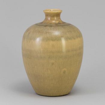 A stoneware vase by Erich and Ingrid Triller, Tobo.