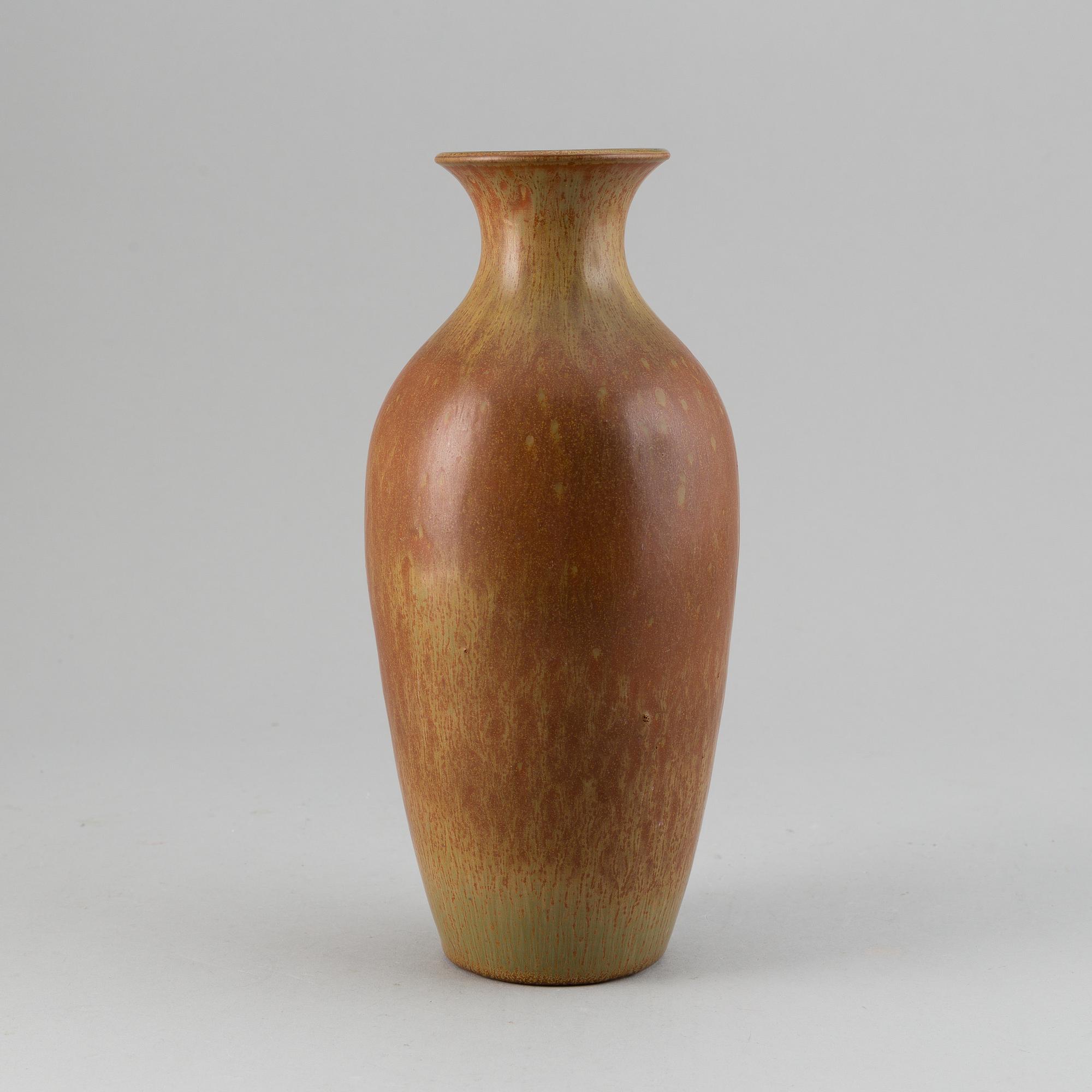 GUNNAR NYLUND, a stoneware vase, Rörstrand, Sweden 1950-60's.