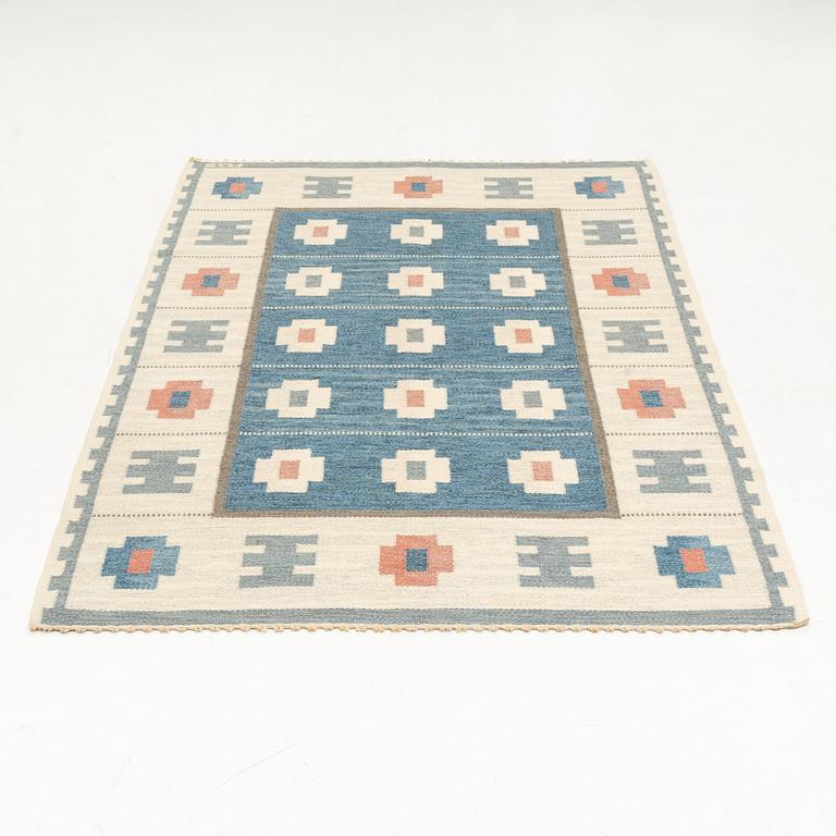 Anna-Greta Sjöqvist, a flat weave rug, signed AGS, c. 244 x 164 cm.