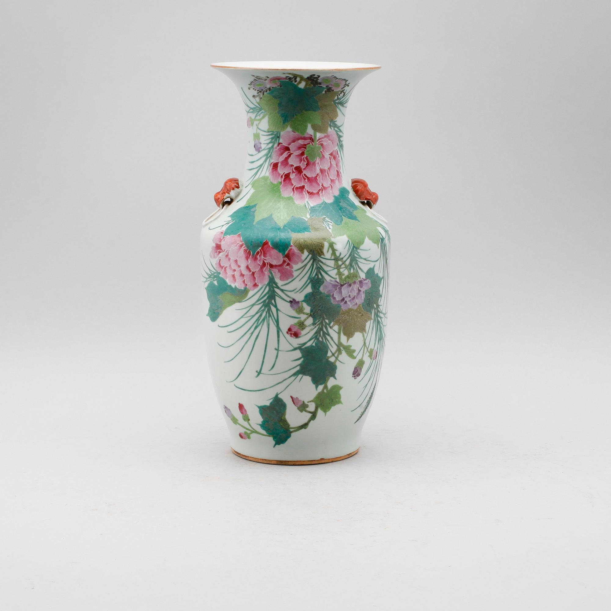 VAS, porslin, Kina, 1900-tal.