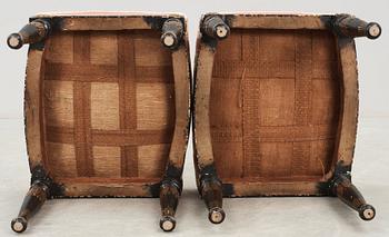TABURETTER, ett par. Sengustavianska, omkring år 1800.