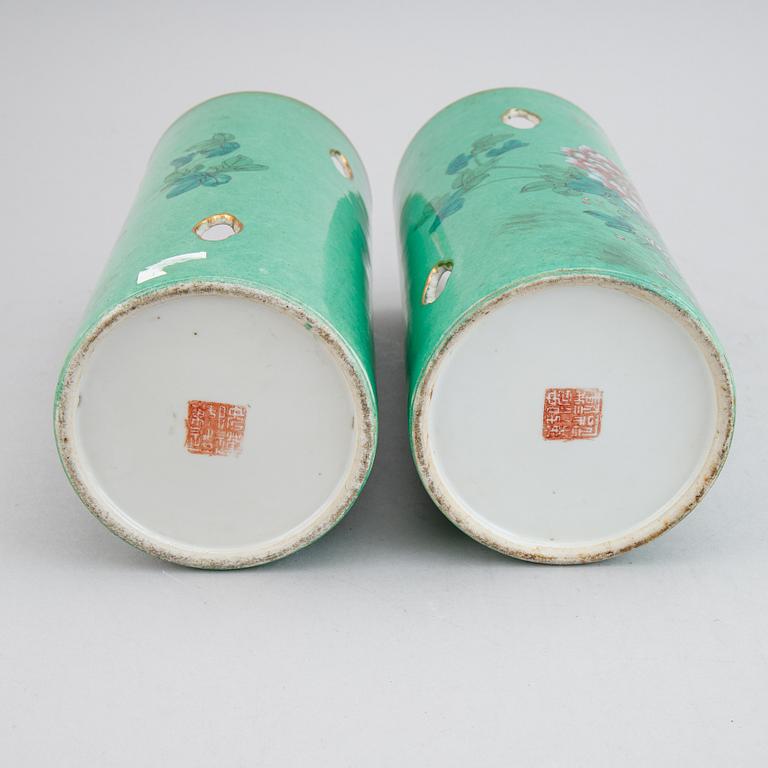 A pair of Chinese famille rose hat stands, 20th century.