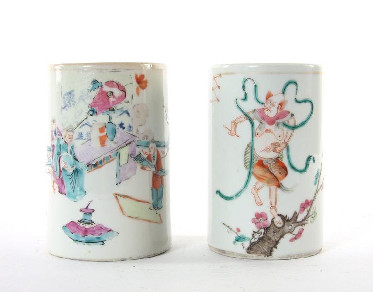 PENSELSTÄLL, 2 st, porslin, sen Qing.