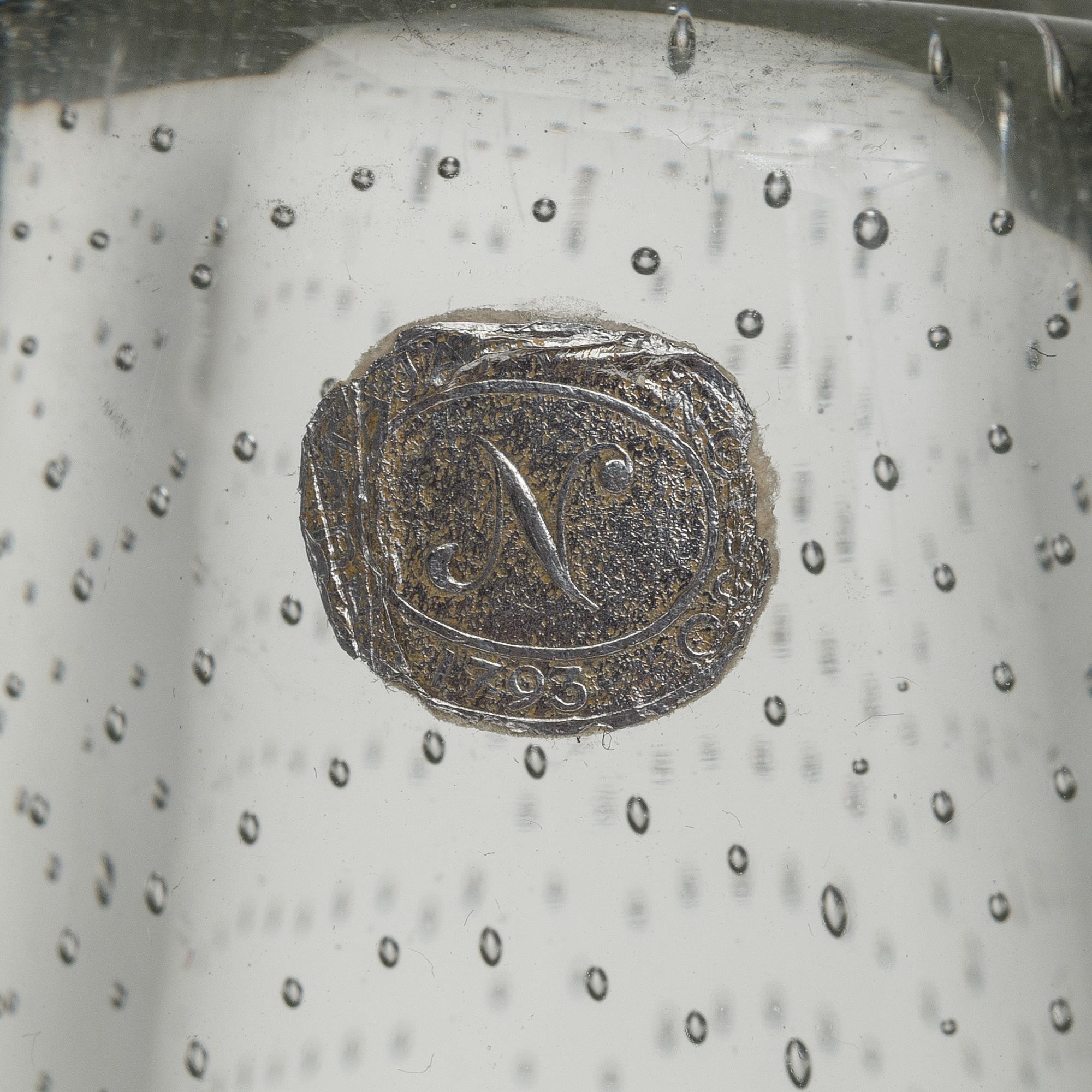 GUNNEL NYMAN, VAS. "GN 25". Sign. G. Nyman, Nuutajärvi Notsjö. 1940-tal.