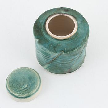 Inger Rokkjaer, an urn with cover, Denmark, 2004.