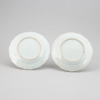 A pair of famille rose dishes, QIng dynasty, Qianlong (1736-95).