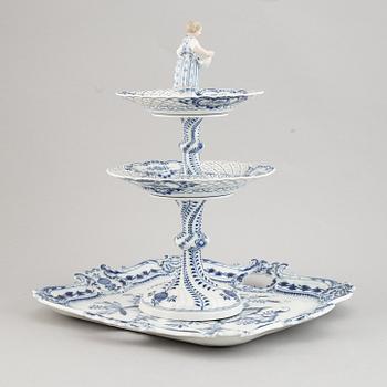 A Porcelain tray and cake stand, Meissen, 20th Century.