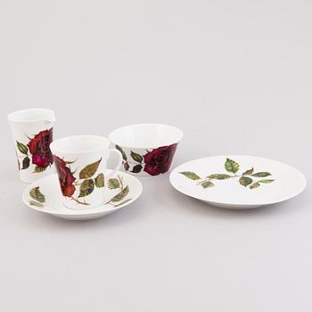 A 22(+1)-piece porcelain coffee set,  "Ruusu" (Rose), Anneli Qveflander & Ulla Procopé. In produktion 1957-1969.
