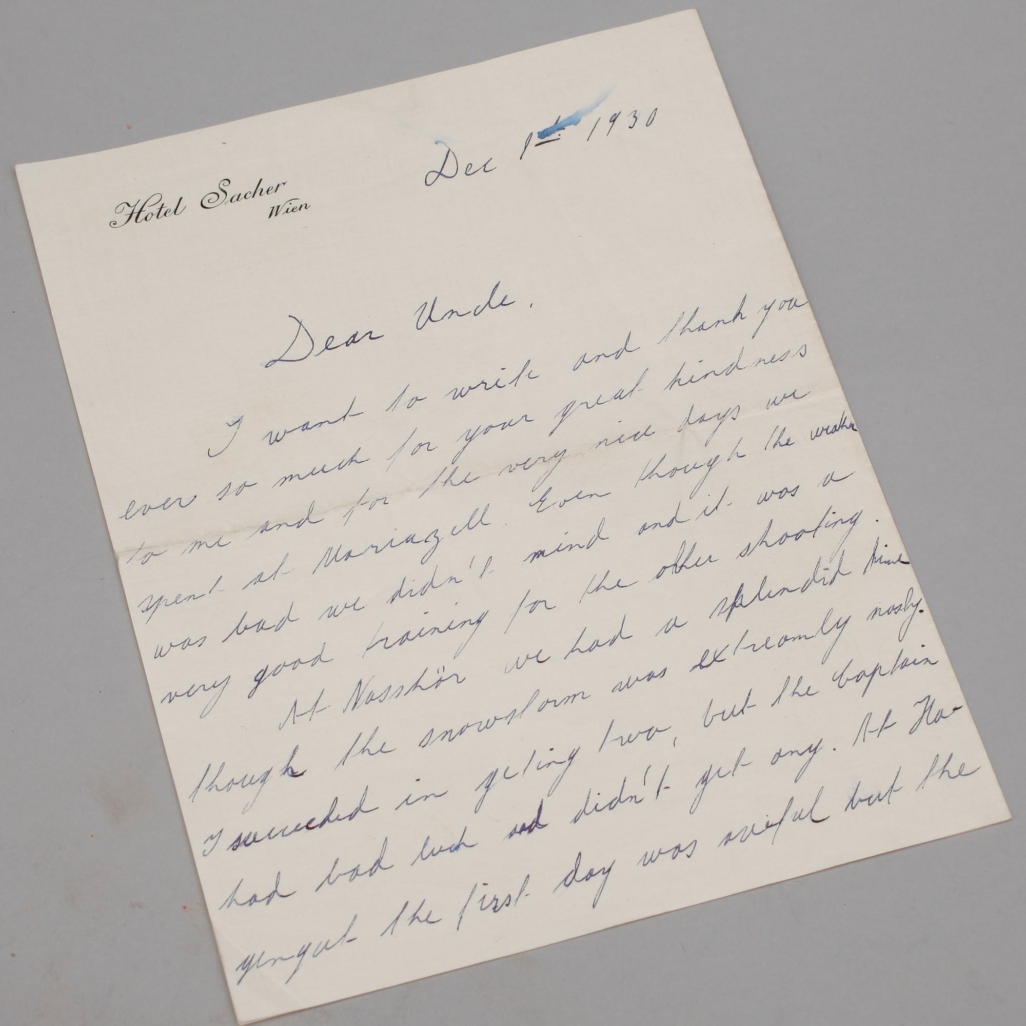 KUNGLIGA BREV, 2 st, Arvprins Gustaf Adolf av Sverige resp Prins Gottfried Hohenlohe-Schillingsfürst. Dec 1930.