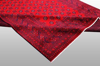 Matto, Afghan, ca 341 x 261 cm.