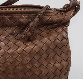 VÄSKA, Bottega Veneta.