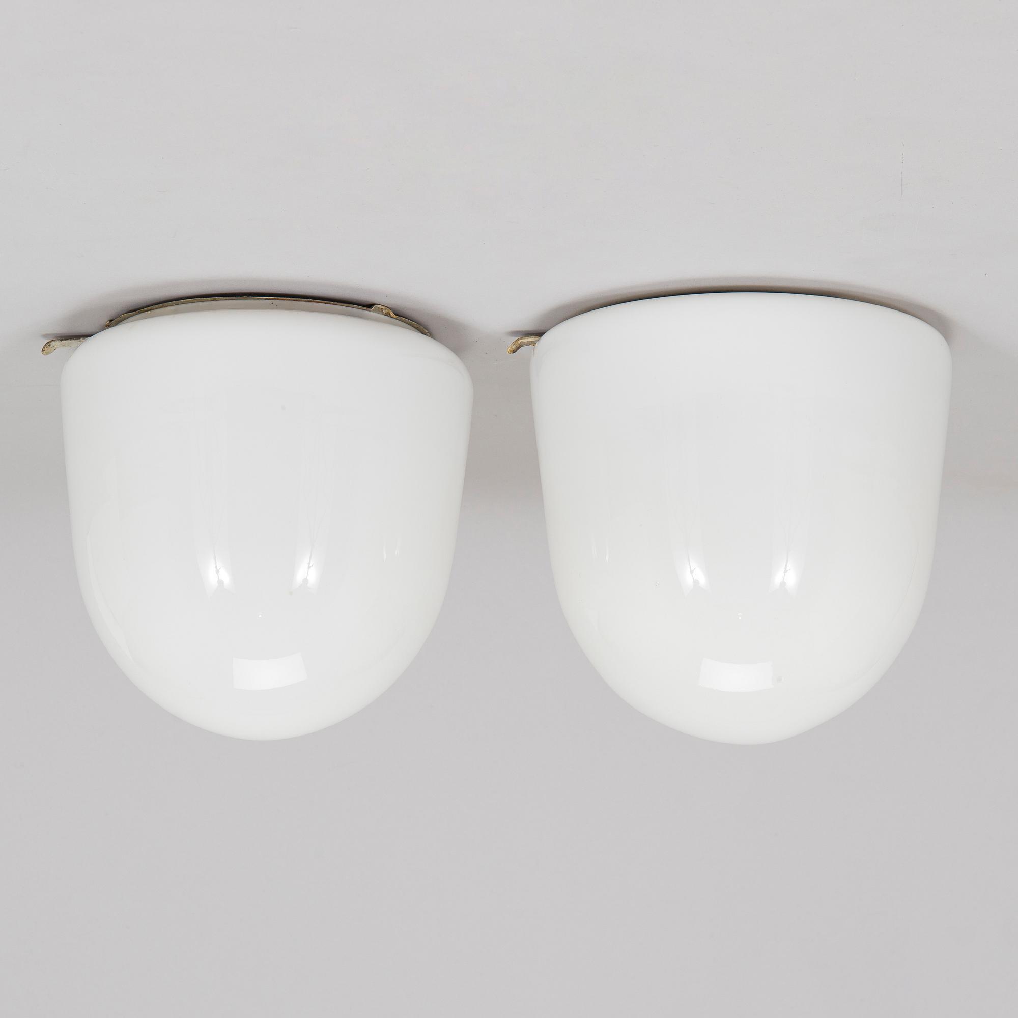 Paavo Tynell, taklampor, ett par, modell 80112-30 Idman 1900-talets mitt.