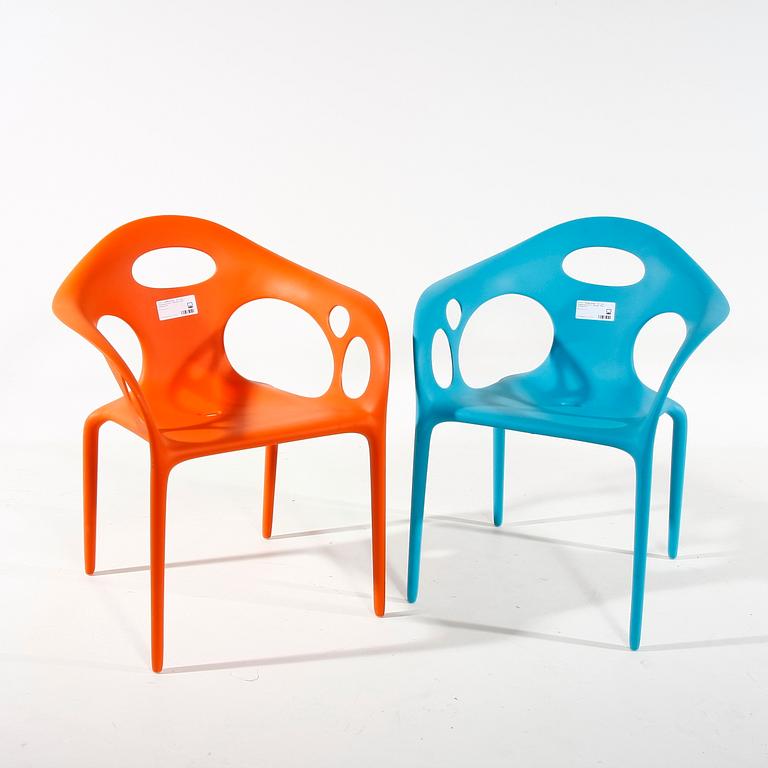 KARMSTOLAR, ett par. "Supernatural" design Ross Lovegrove".