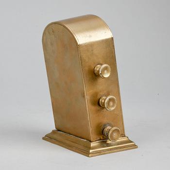 BORDSALMANACKA, mässing, Ryssland, 1900-talets början.