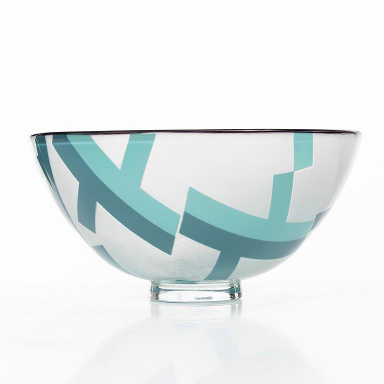 Klas-Göran Tinbäck, skål, egen ateljé, blåst av Wilke Adolfsson, 1995.