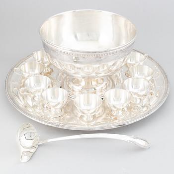 A Louis XVI-style silver 925/1000 punch-set, marked Camosso, Peru.