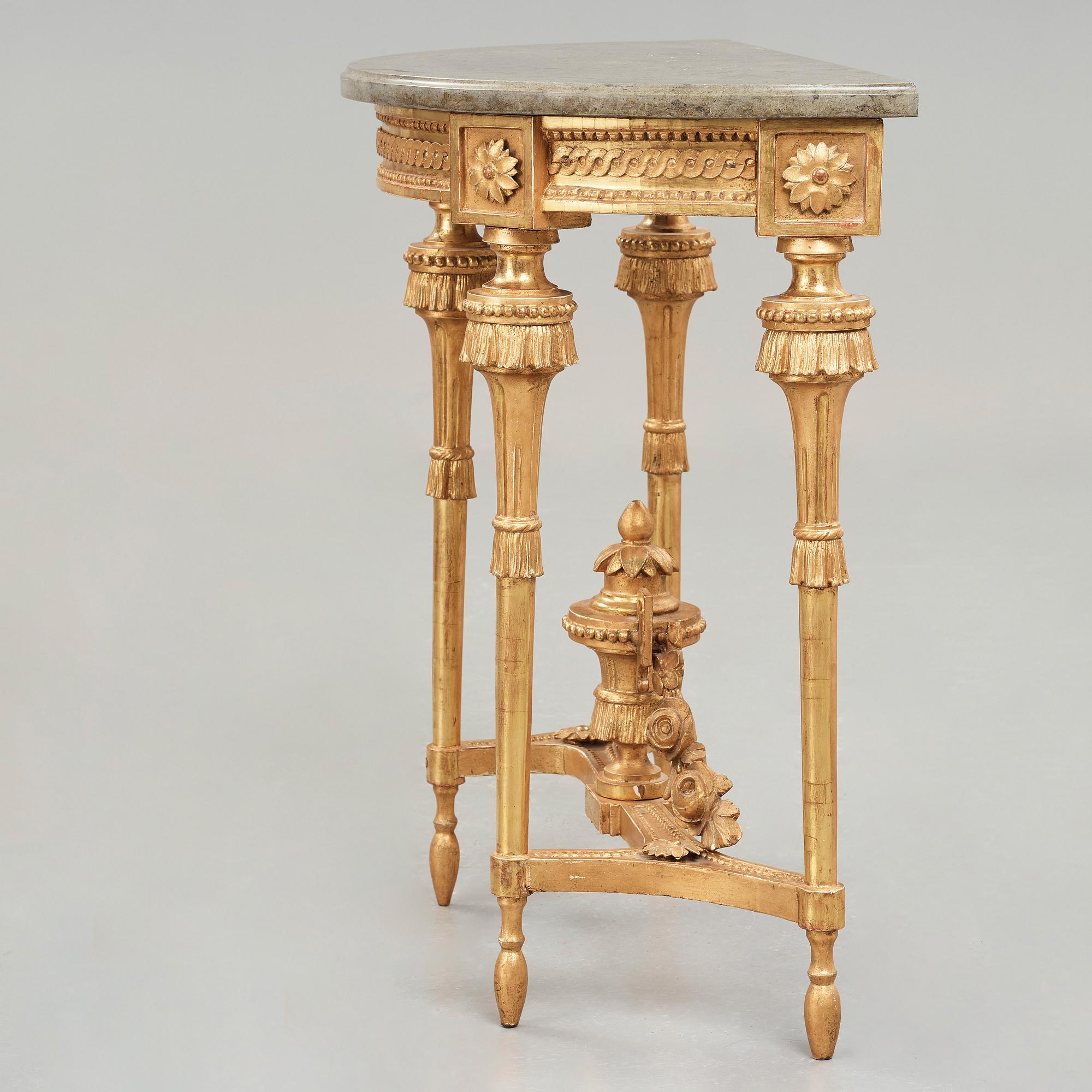 KONSOLBORD, gustavianskt stockholmsarbete, 1700-talets slut.