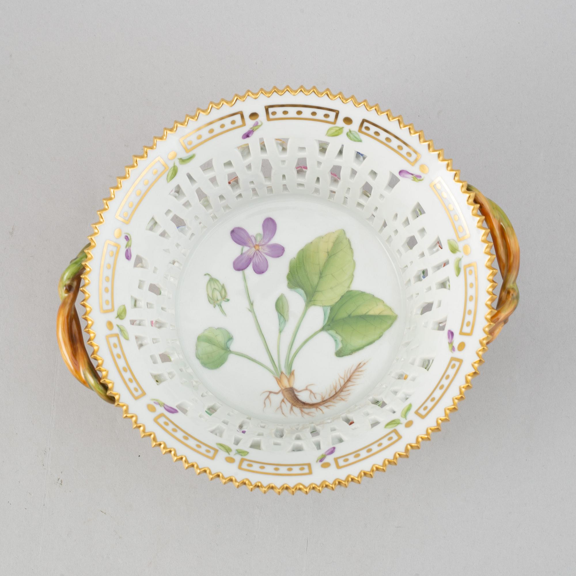 A Royal Copenhagen "Flora Danica" chesnut baskets with stands, Denmark, mid 20th Century.