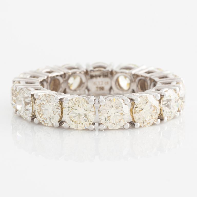 Ring full eternity with brilliant-cut diamonds totaling 6.12 ct.