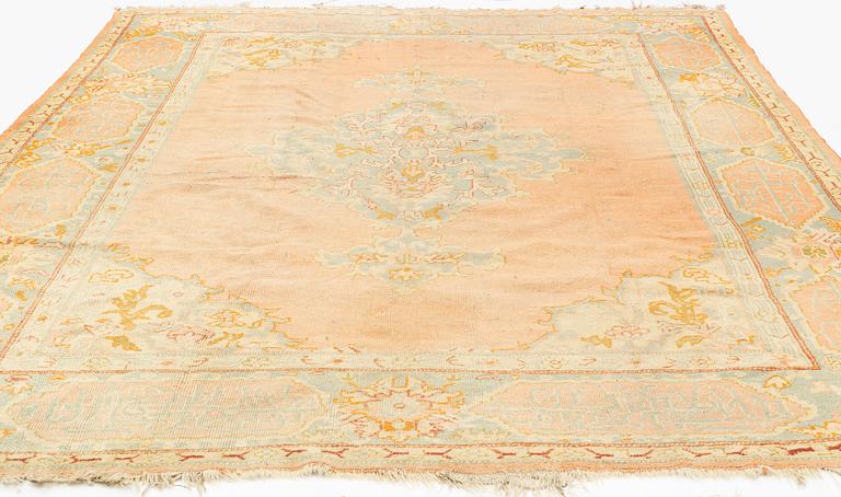 Matta, antik Ushak, 383 x 293 cm.