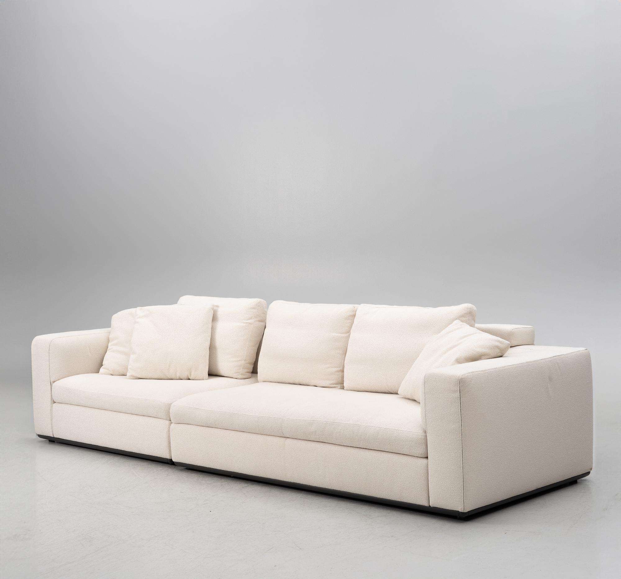Hannes Wettstein, sofa, "Turner", Molteni, Italy.