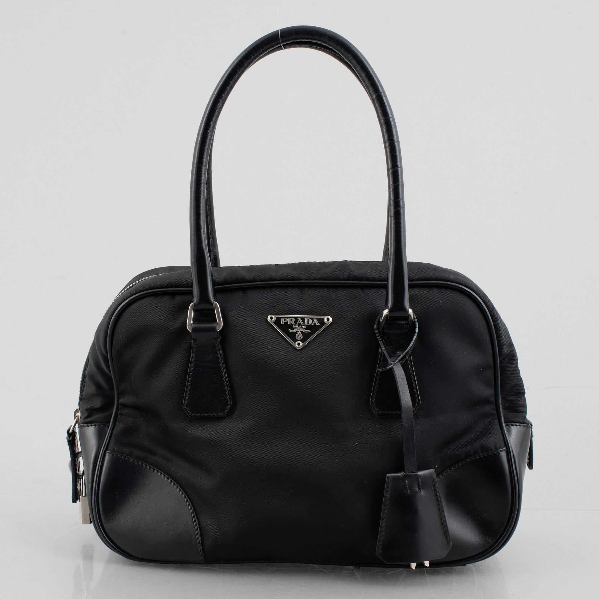 Prada, väska, 2001.