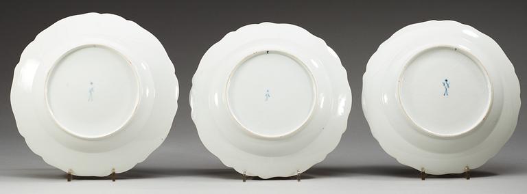 A set of 12 Meissen dinner plates, period of Marcolini, ca 1800.