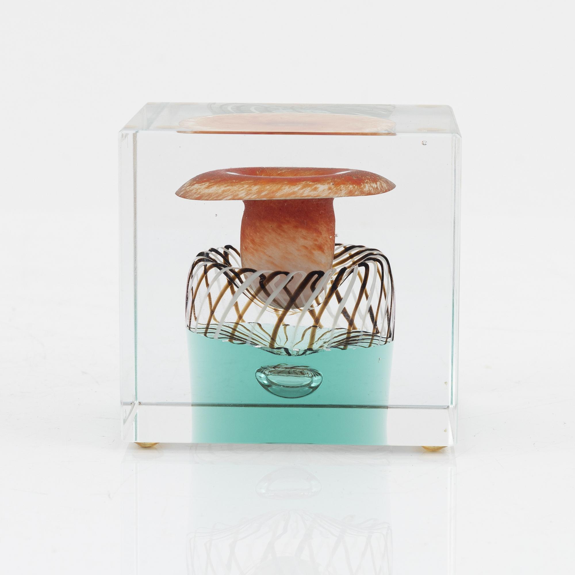 Oiva Toikka, a glass cube, Nuutajärvi, Ittala, Finland, 1999, 256/2000.