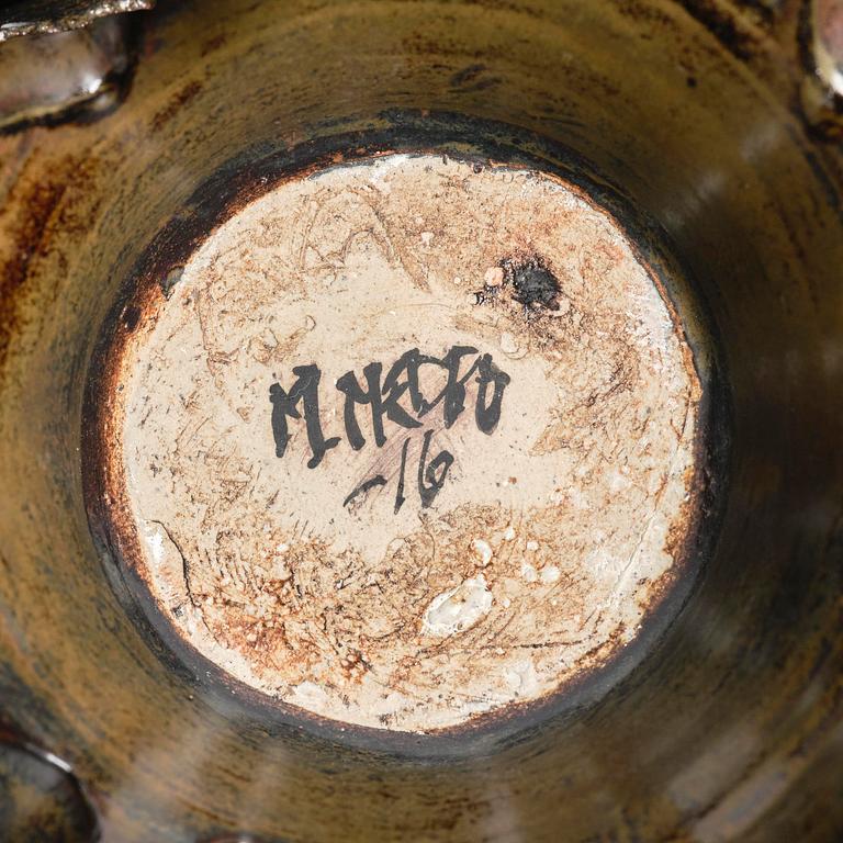 Mårten Medbo, vas, "Hairy", stengods, egen ateljé, 2016.