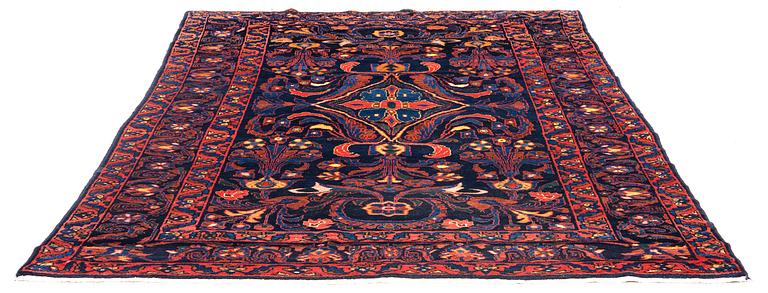 Carpet, semi-antique, Khoigân, Feridan area, approx. 314 x 209 cm.