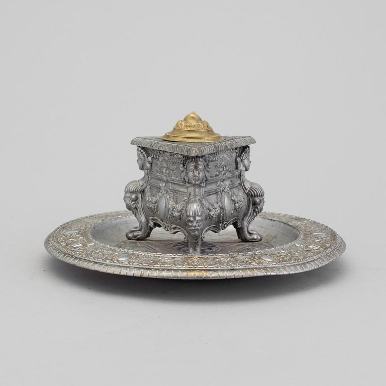 A late 19th century inkwell.