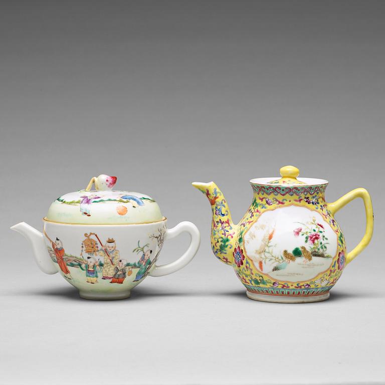 Two Chinese famille rose tea pots, late Qing dynasty, circa 1900.