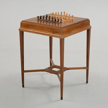 SCHACKBORD, omkring 1900-talets mitt.