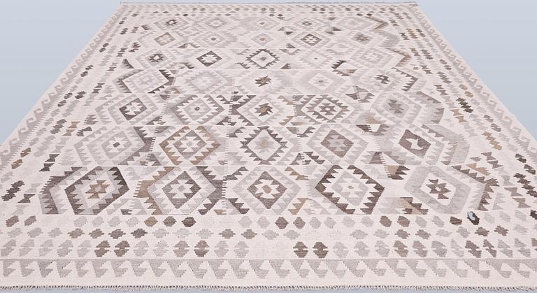 A Kilim carpet, approx. 348 x 270 cm.