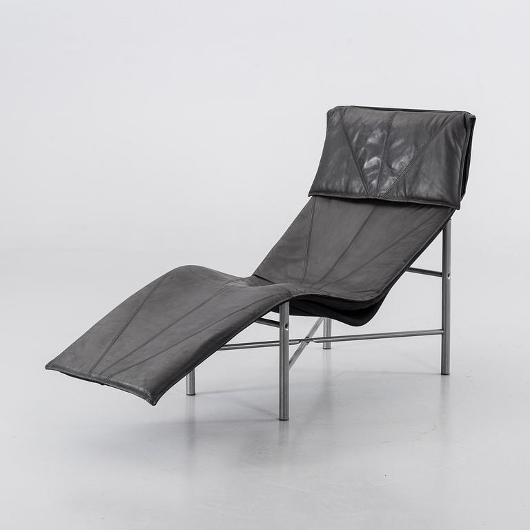 IKEA LOUNGE CHAIR.